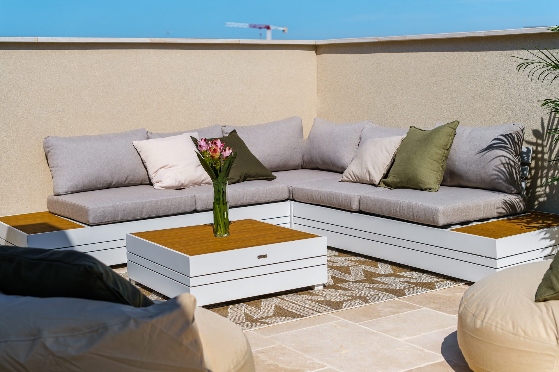I divani della terrazza panoramica